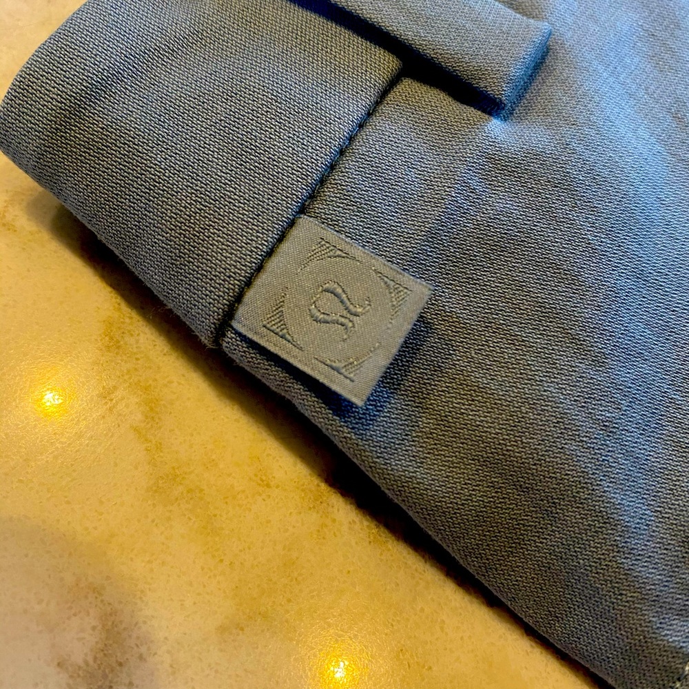 Lululemon commission short 9”